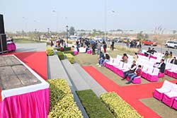 25-Dec 2018 GYC Car O Ghar